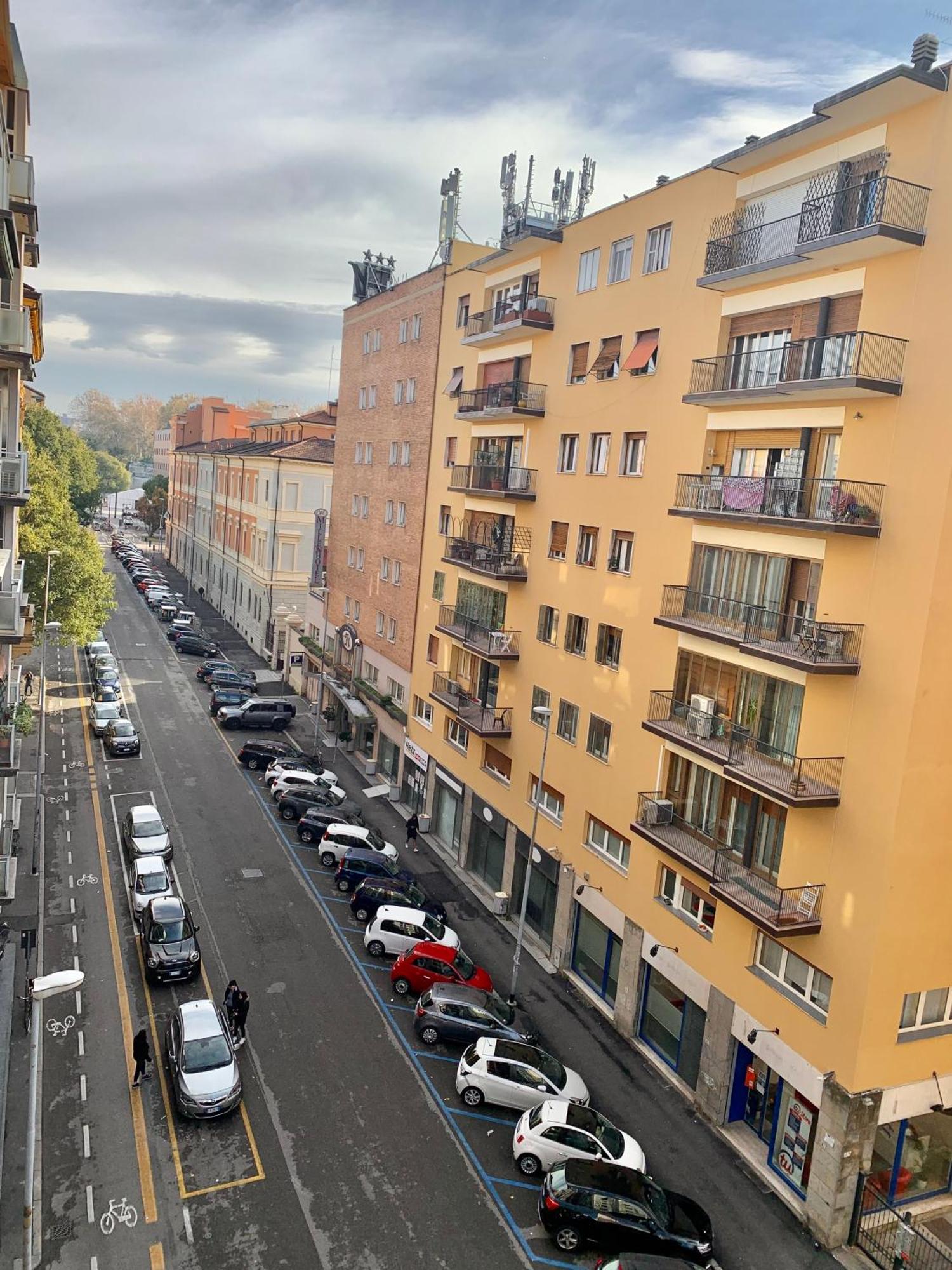 Apartamento Bilocale Amendola 13 Bolonia Exterior foto